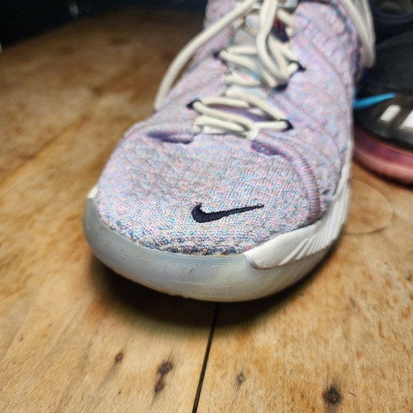 LeBron Witness 6 Kids Basketball Shoes Sneakers Coconut Milk Polarized Blue 4.5 - Picture 8 of 11